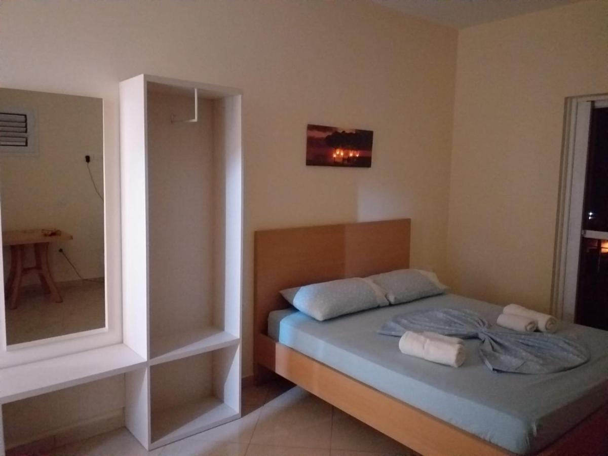 Vila Aban Himarë Exterior foto